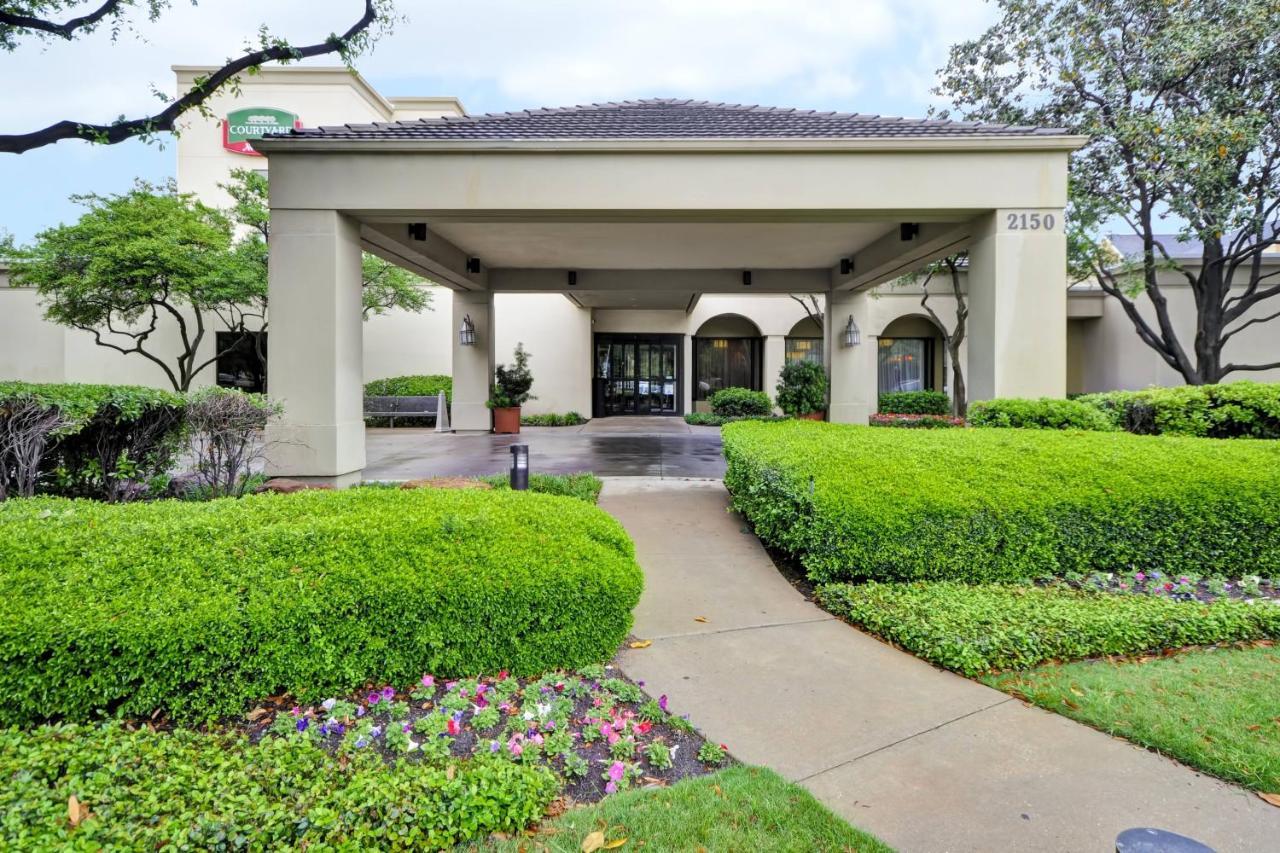 Courtyard Dallas Medical Market Center Extérieur photo
