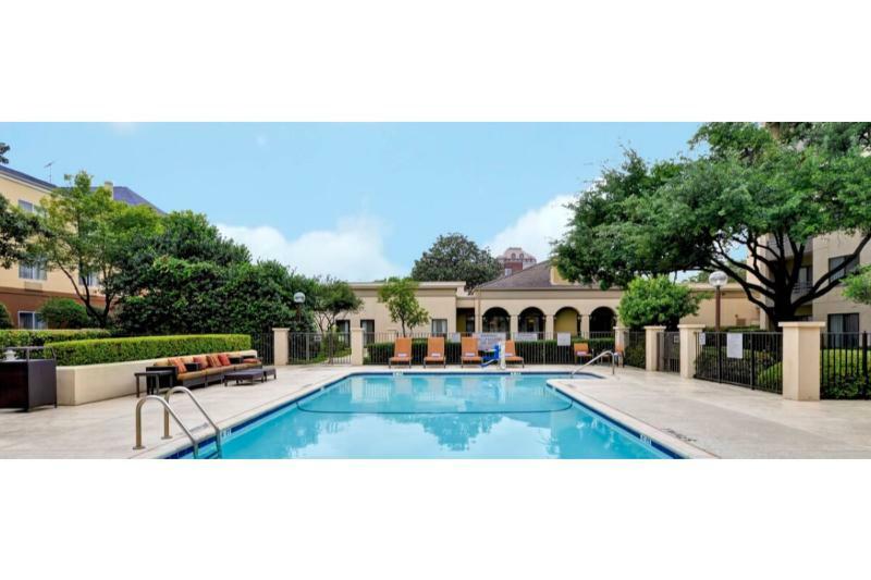Courtyard Dallas Medical Market Center Extérieur photo